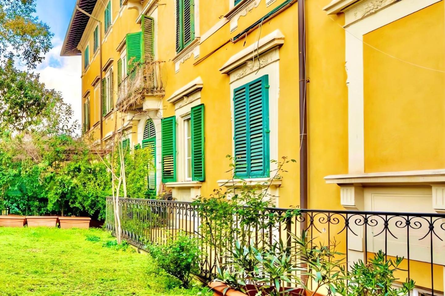 The Luxury Florence Historic Palace Of Santa Croce Florença Exterior foto